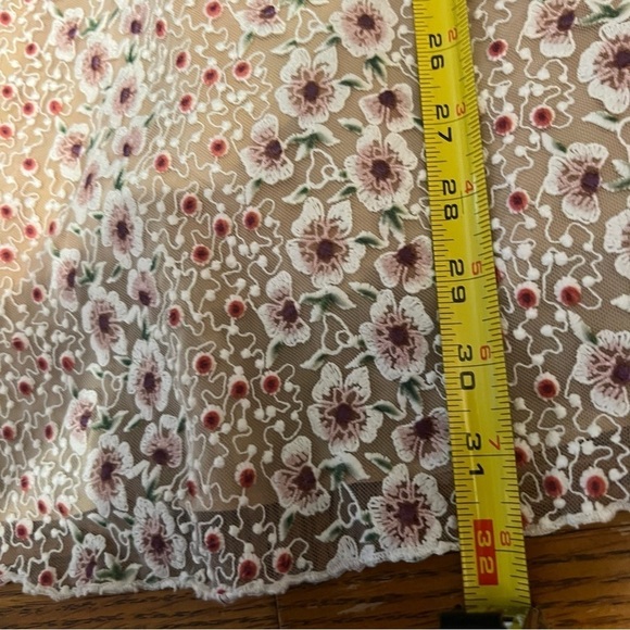 NEW Tularosa Tess Floral Embroidered Ruffle Puff Sleeve Mini Dress Sz L - Picture 16 of 16